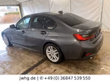 BMW 330 e Advantage Laser HeadUp ACC CockpProf Kam - BMW 330 mit Hybrid-Antrieb: Automatik