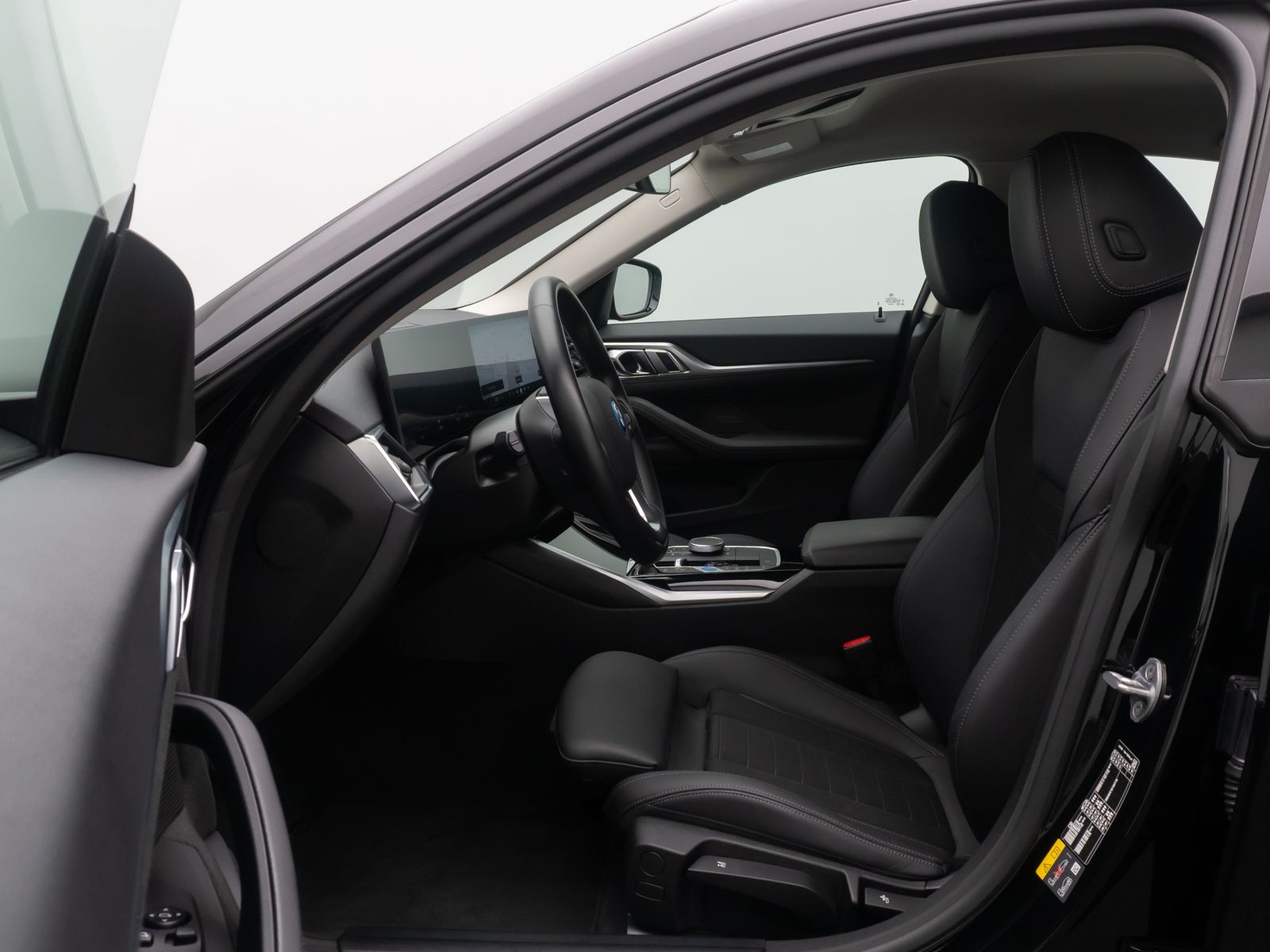 Fahrzeugabbildung BMW i4 eD40 GC Kamera Widscreen Leder Sportsitz DAB
