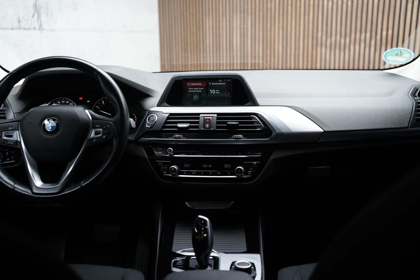 BMW X3 xDrive 20i | Business | LED | Navi | Kamera foto 10