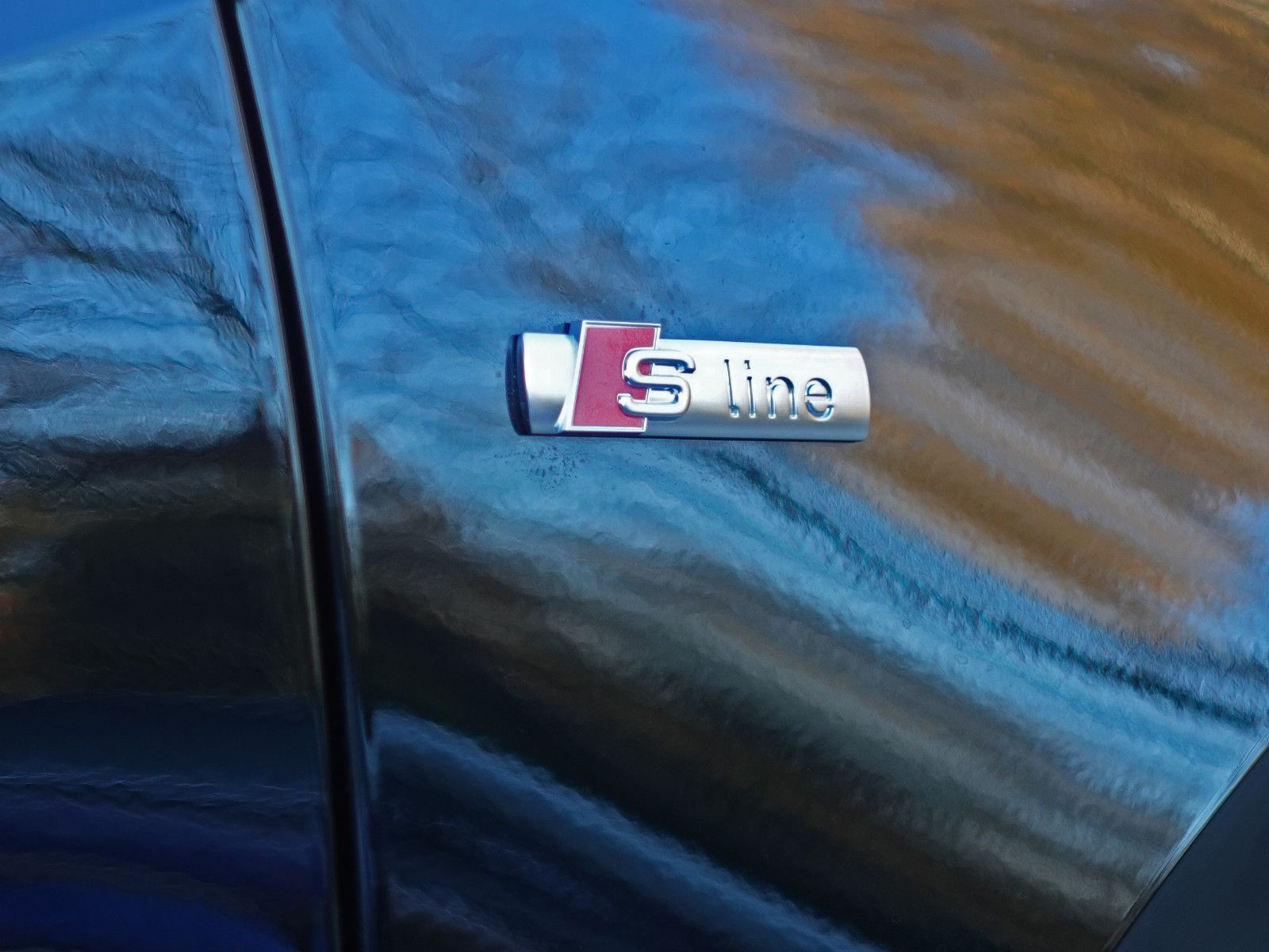 Fahrzeugabbildung Audi Q2 35 TFSI S line Matrix HiFi Kamera AHK ...