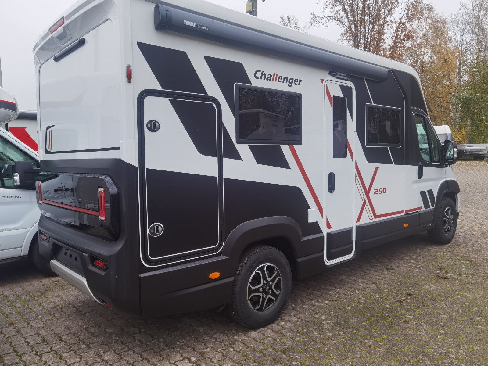 Fahrzeugabbildung Challenger X250