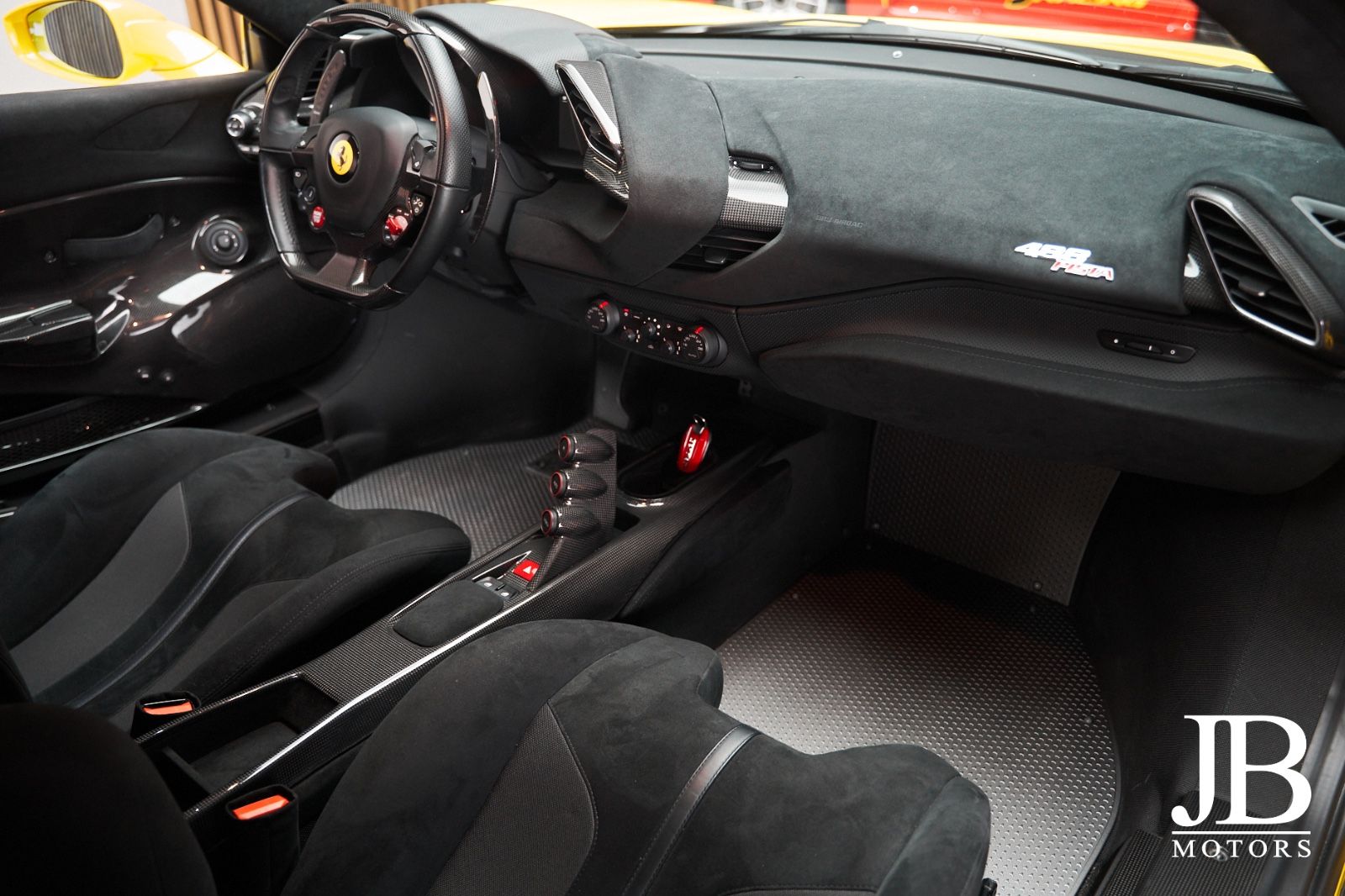 Fahrzeugabbildung Ferrari 488 Pista Racing Seats Lightweight Carbon German