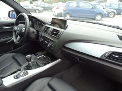 Fahrzeugabbildung BMW 120 120 d xDrive M PAKET Schiebedach PDC BIXENON