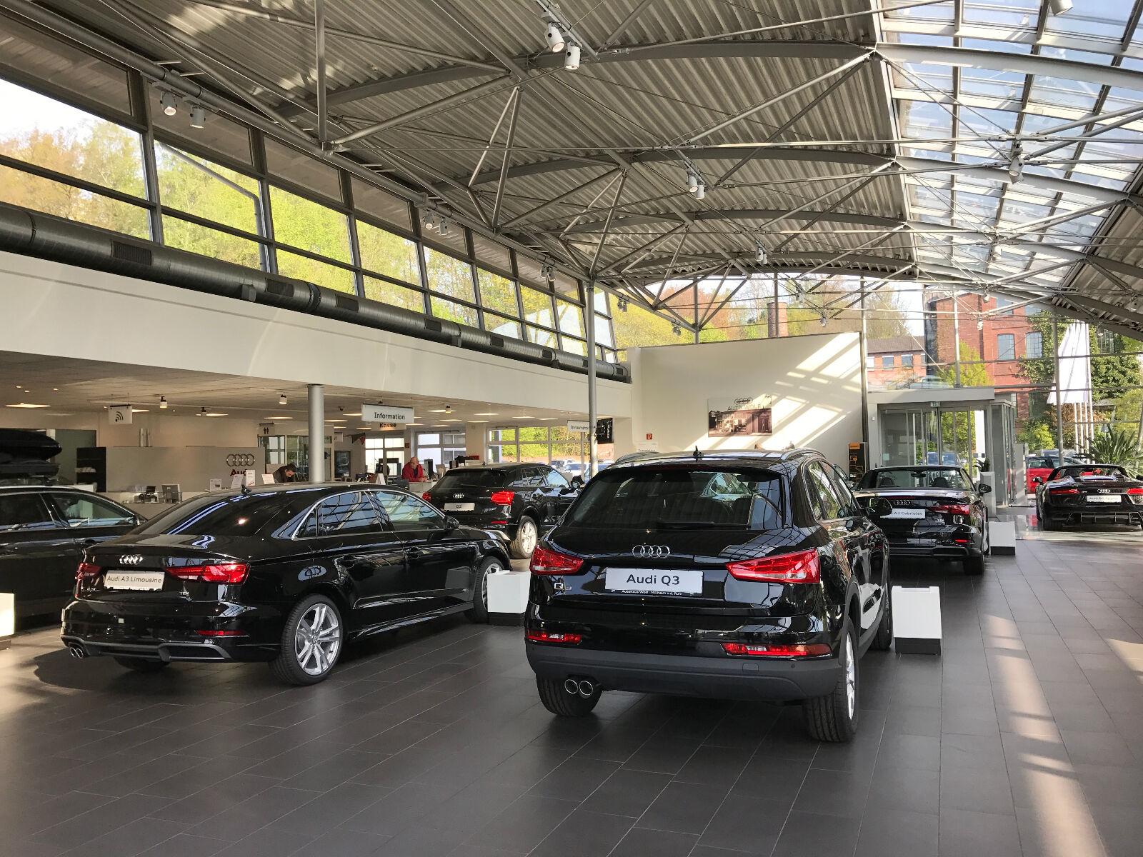 showroom-image-bottom