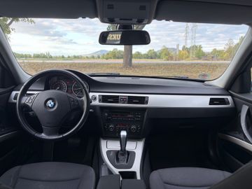 BMW 318 - 12