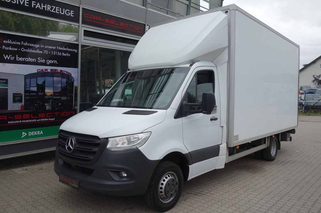 Image of Mercedes-Benz Sprinter