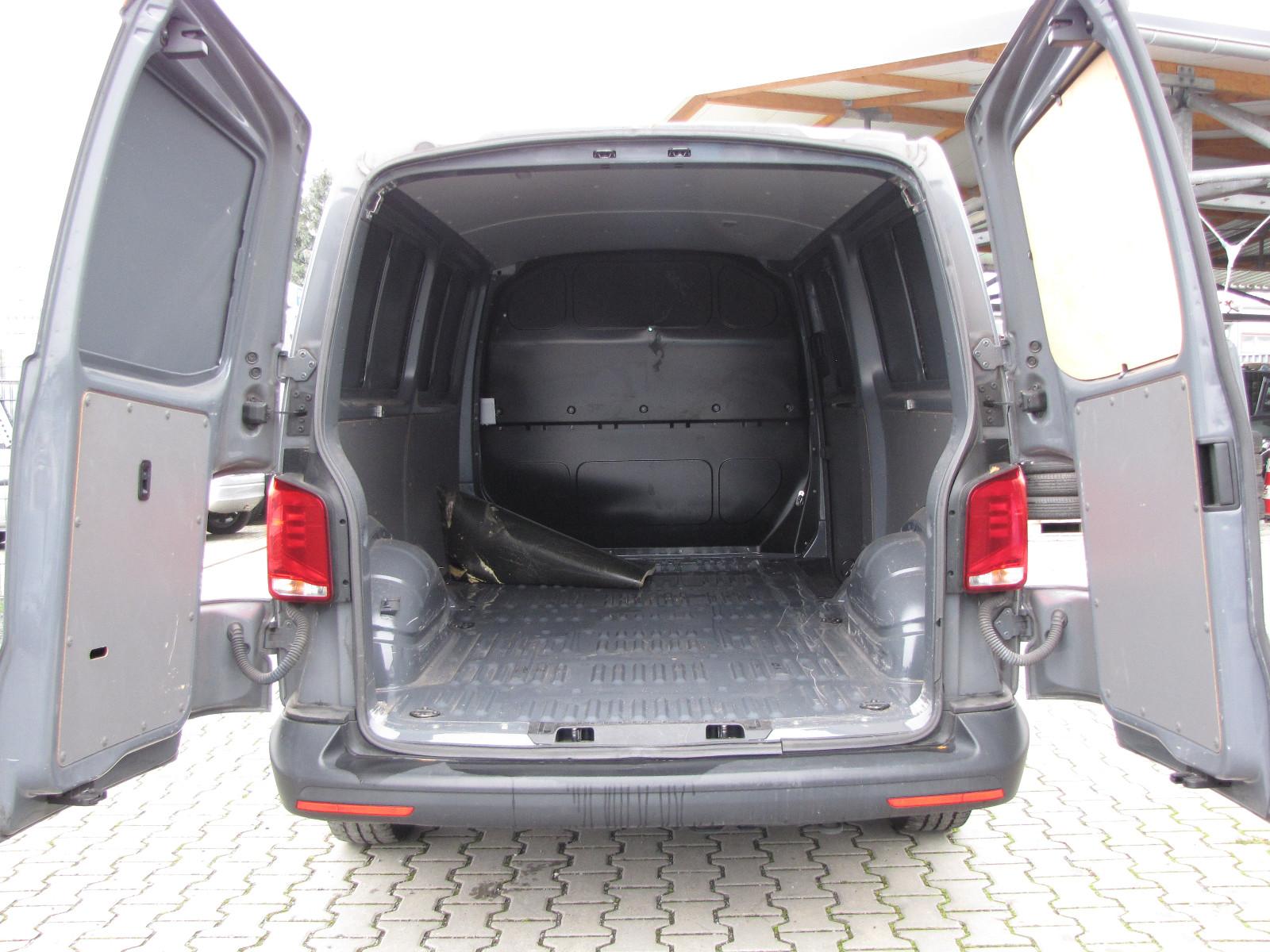 Volkswagen T6.1  L2 lang Flügel 3 Sitze Top Scheckheft VW
