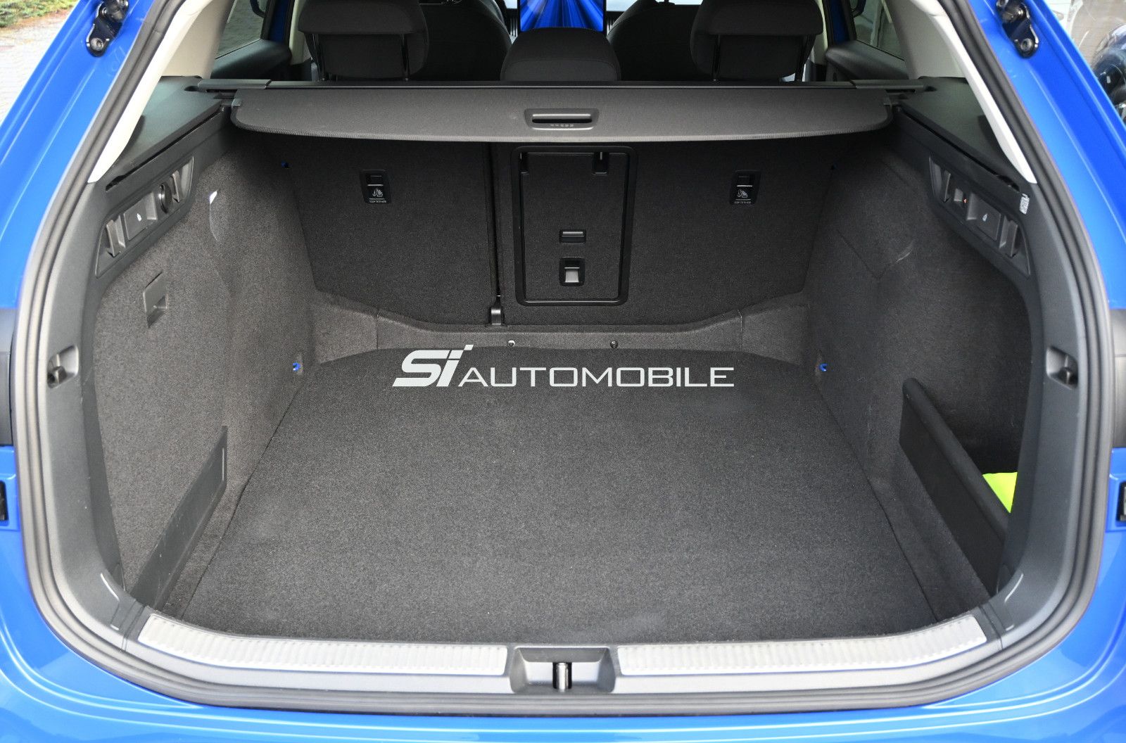 Fahrzeugabbildung SKODA Superb 2.0 TSI DSG Selection Combi 4x4 °ACC°AHK°