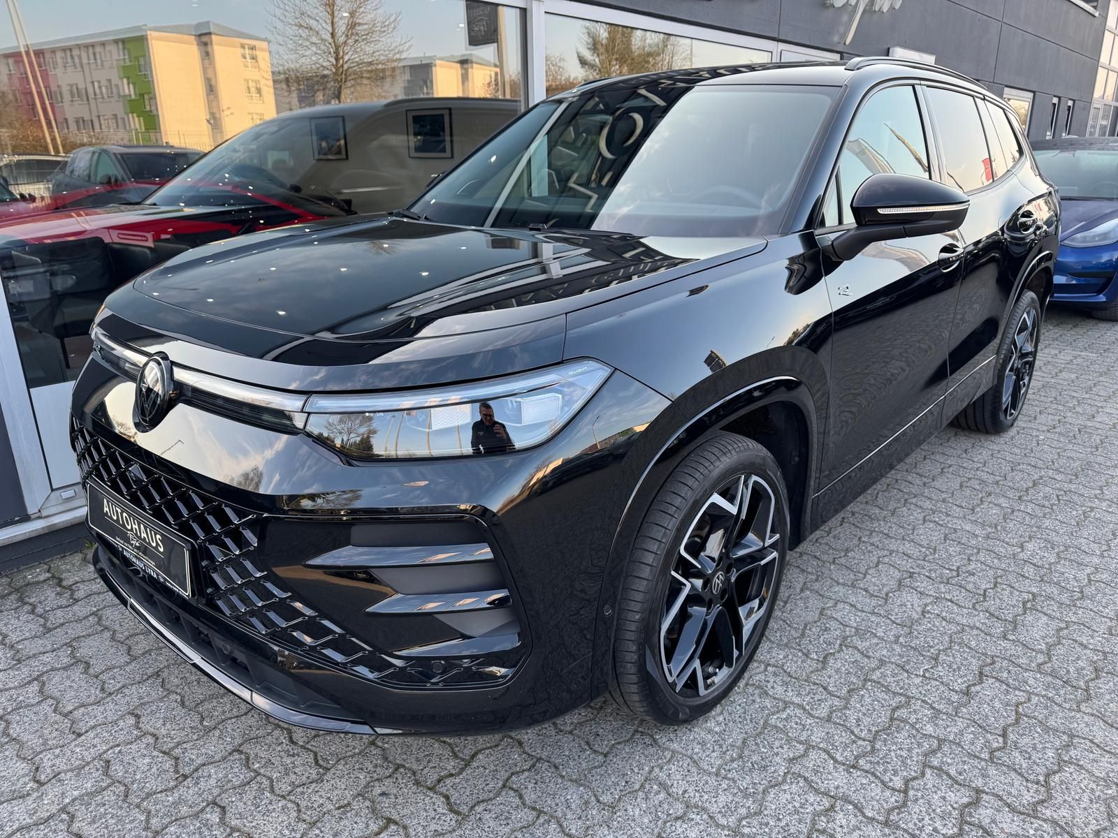 Volkswagen Tayron 2.0 TDI 4M R-Line*IQ-MATRIX*PANO*H&K*HUD* imagem 3