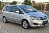 Opel Zafira 1.8 Benzin/7SiTZE/Klima/PDC/AHK/SCHKPFT/ - silberne Opel Zafira Life