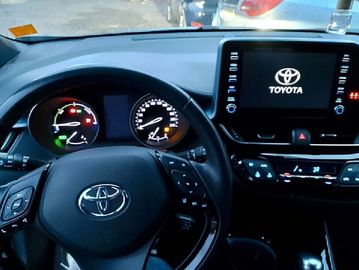 Toyota C-HR - 9