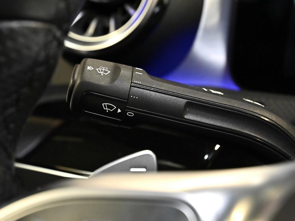 Mercedes-Benz A 250 e Lim AMG Line NIGHT PANO LED NAVI KAMERA