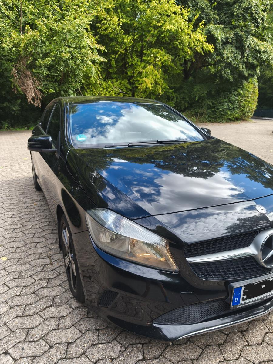 Mercedes-Benz A 180 BlueEFFICIENCY Urban