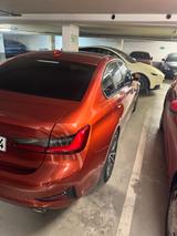 BMW 330e Sport Line Automatik Sport Line - mit Hybrid-Antrieb: Orange, Limousine