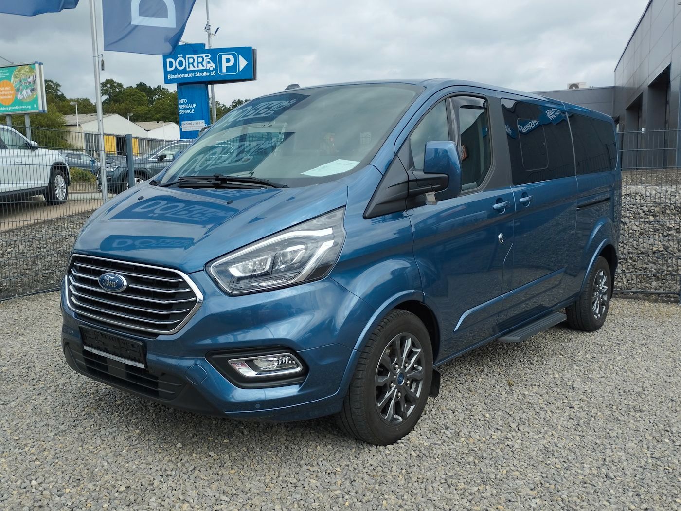 Fahrzeugabbildung Ford Tourneo Custom 2.0 Titanium L2 Standhz AHK 8Sitz