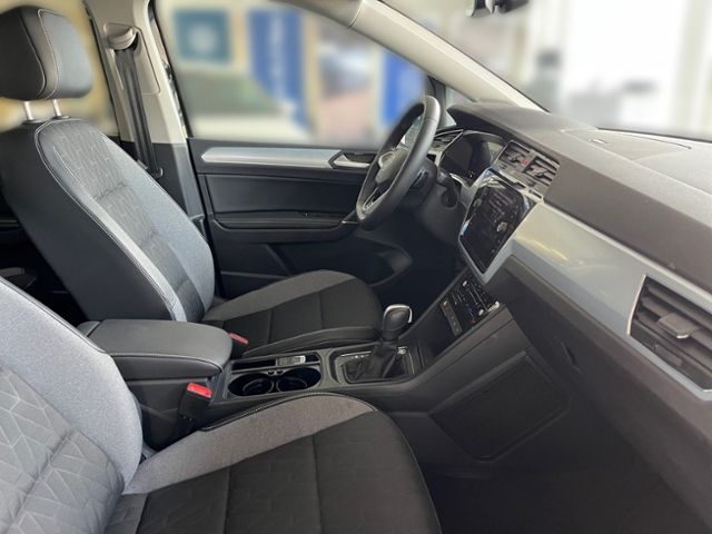 Fahrzeugabbildung Volkswagen Touran 1.5 TSI DSG GOAL LED AHK NAV 7-SITZE