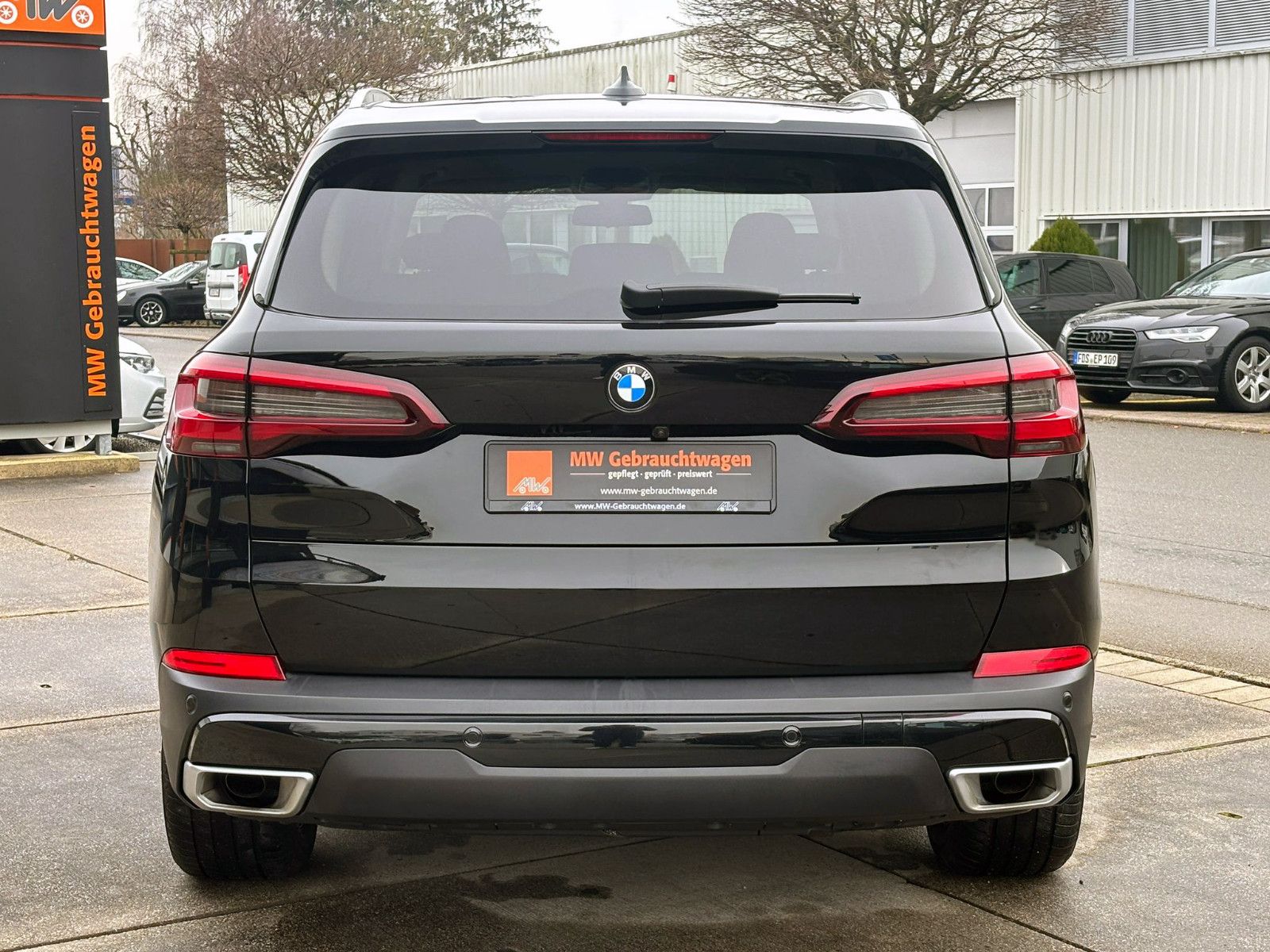 Fahrzeugabbildung BMW X5 xDrive 40i Steptr. ACC 360° LED CarPlay SHZ