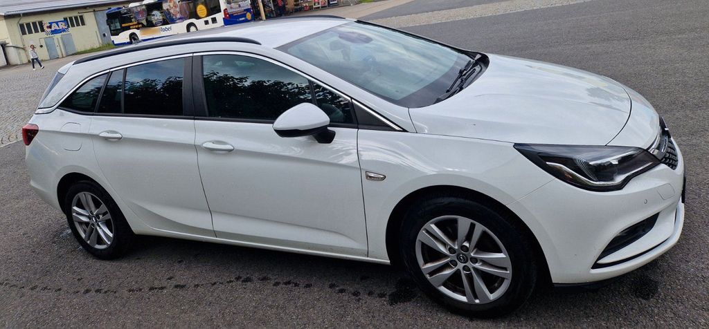 Image of Opel Astra