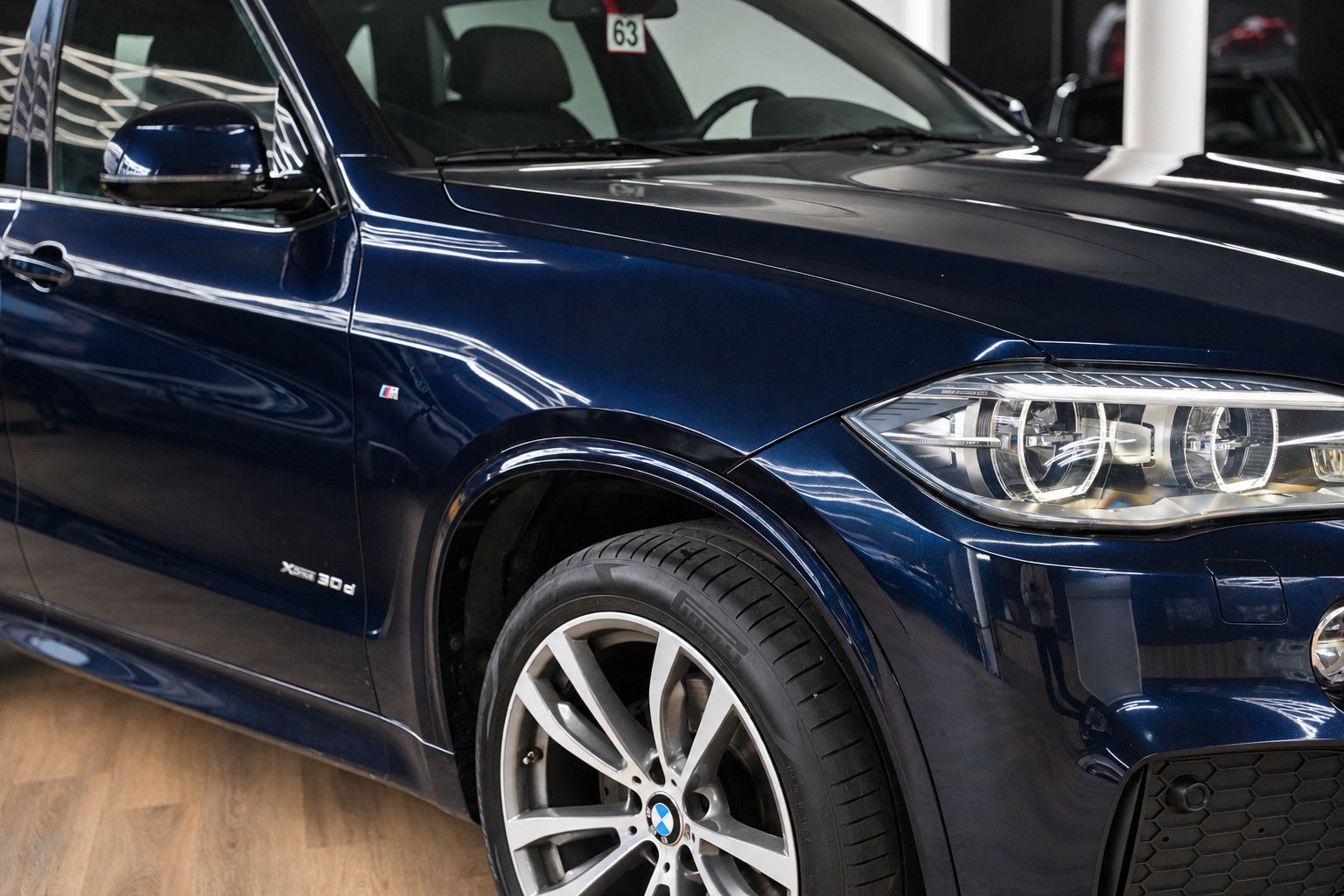 Fahrzeugabbildung BMW X5 xDrive 30d *M-Paket*HUD*Memory*Rückfahrkamera