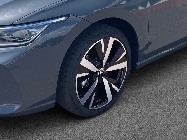 Golf VIII Variant 1.5 eTSI Style *DSG*AHK*MATRIX