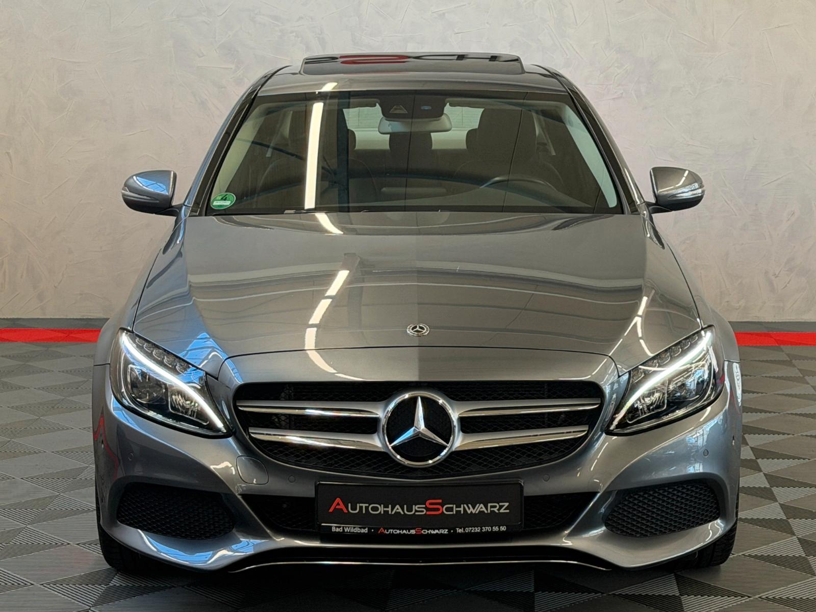 Mercedes-Benz C180 Limousine Avantgarde S-Dach Led AHK T-Leder