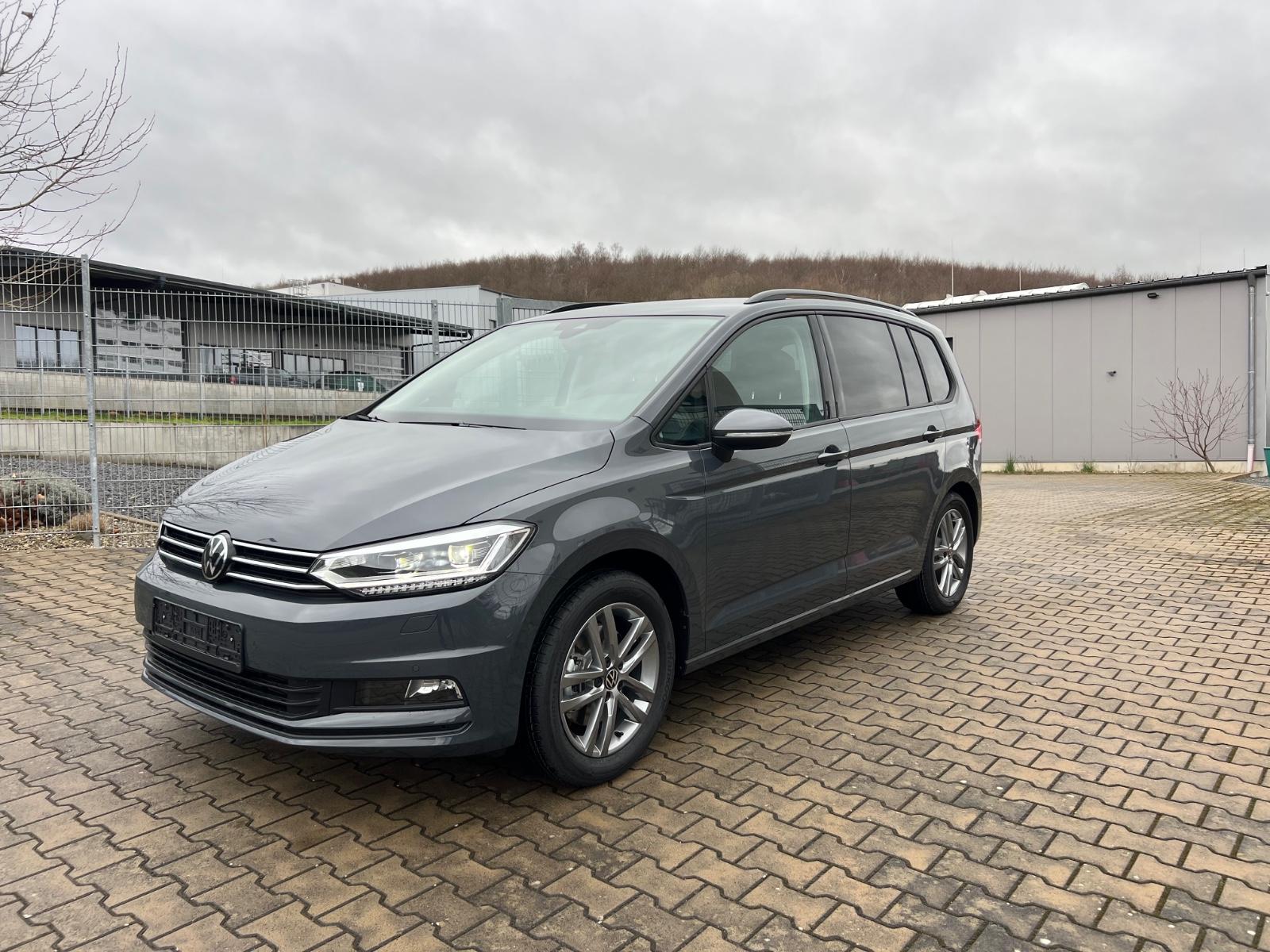 Volkswagen Touran 1.5 TSI DSG Comfort+7Sitze+Standh.+AHK