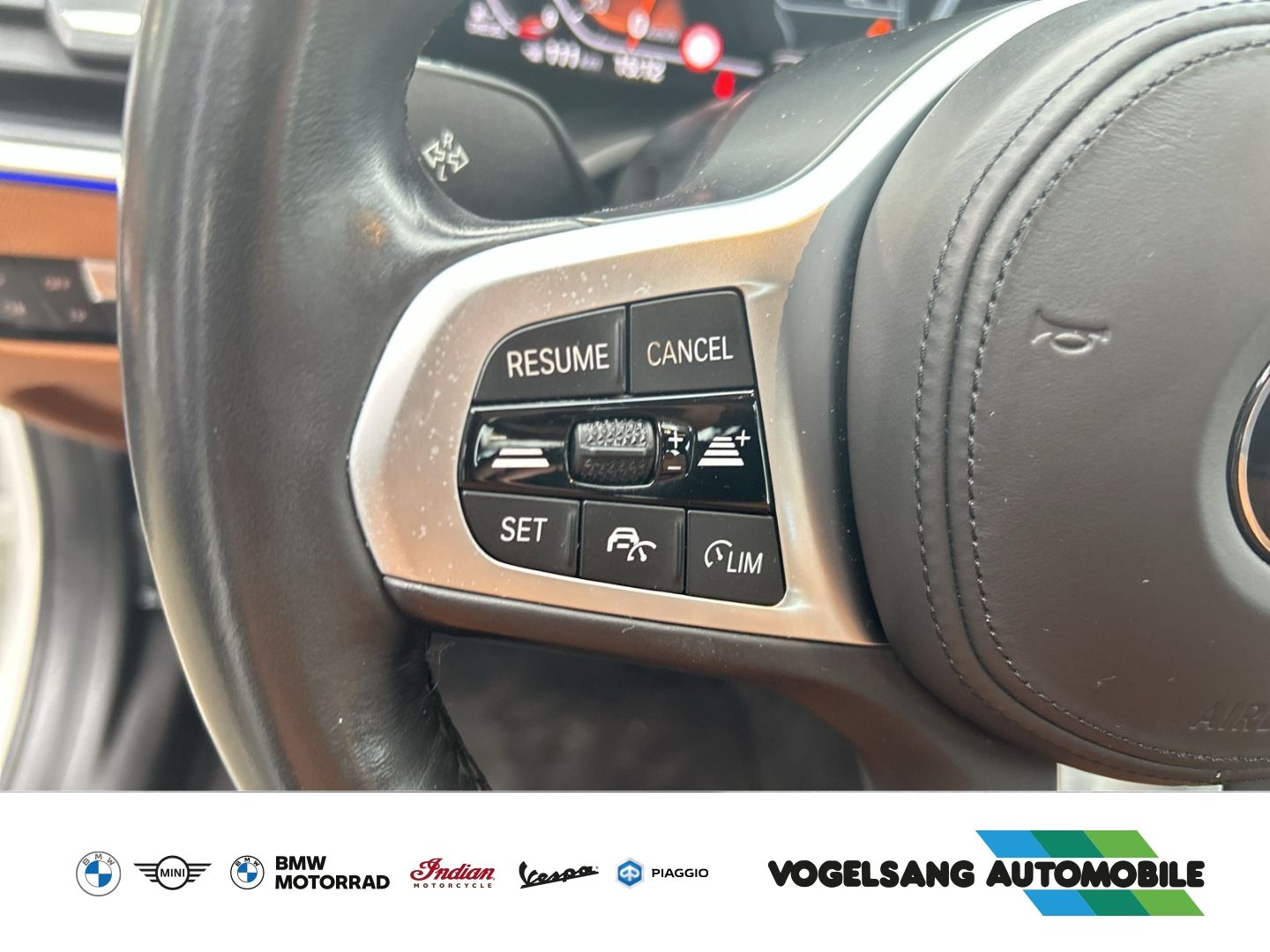 Fahrzeugabbildung BMW 318 dA Touring M Sport 19'LM HiFi Serienfahrwerk