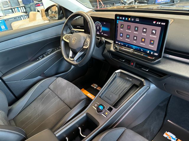 Volkswagen T-Roc *KEYLESS*MASSAGE*LENKRADHZ*ACC*CARPLAY*