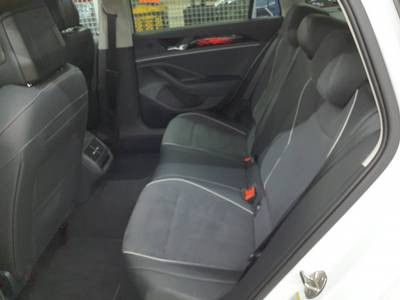 Passat Variant 2.0 TDI DSG ELEGANCE AHK+IQ.LIGHT