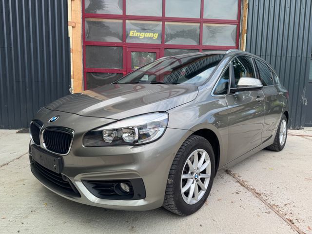 BMW 220i Active Tourer Advantage