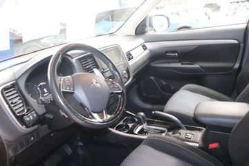 Fotografie des Mitsubishi Outlander 2.0 2WD CVT Edition 100