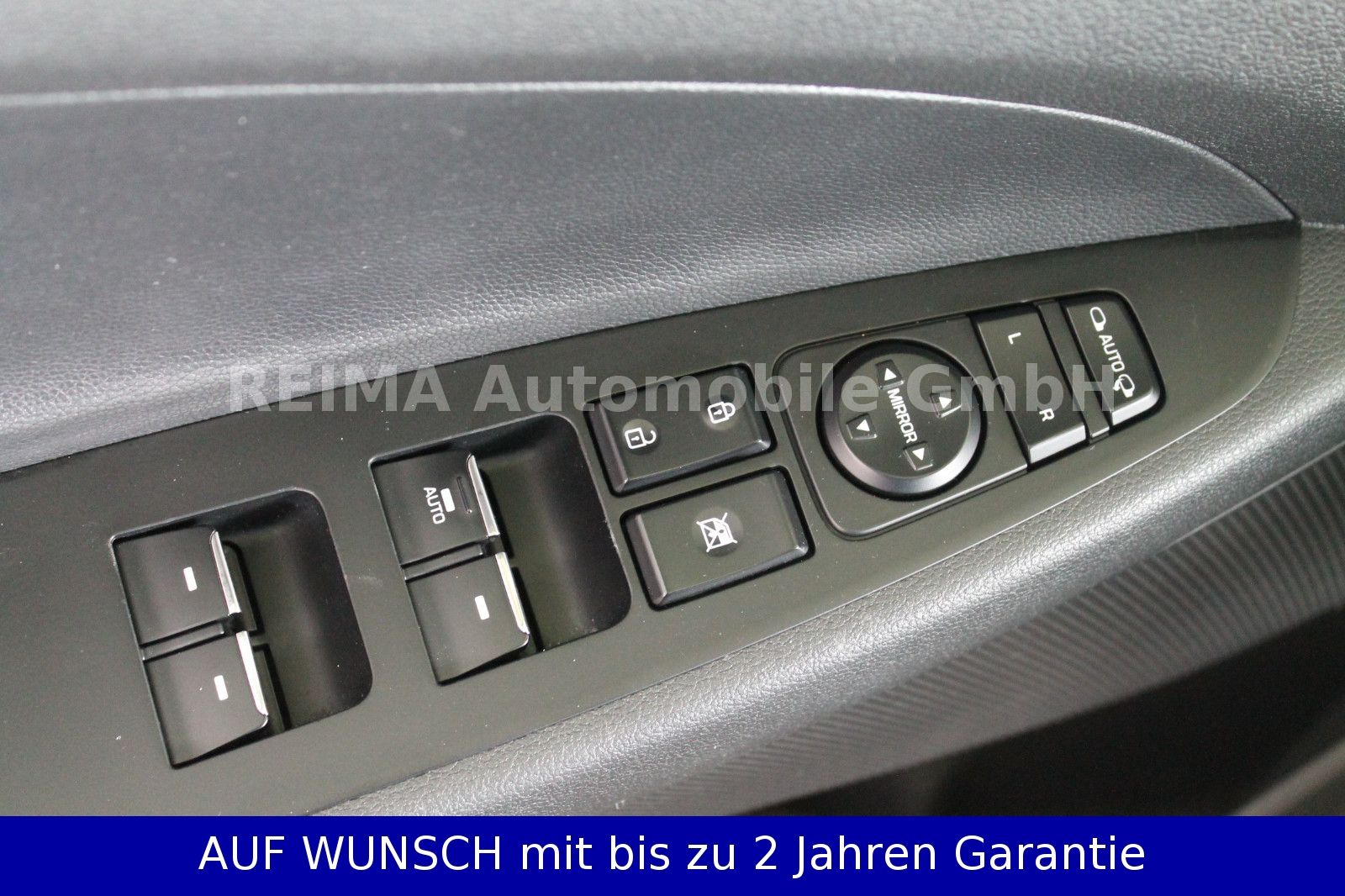 Fahrzeugabbildung Hyundai Tucson 1,7D blue Premium 2WD, Automatik, Xenon