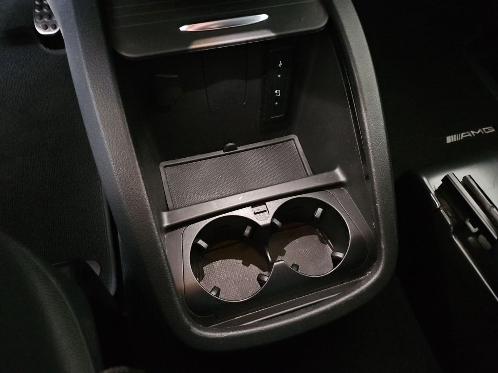 Fahrzeugabbildung Mercedes-Benz V 300 d Edition lang AMG 10''MBUX DISTRONIC LED