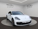 Porsche Panamera 4 E-Hybrid Platinum Edition - Porsche Panamera: Platinum Edition