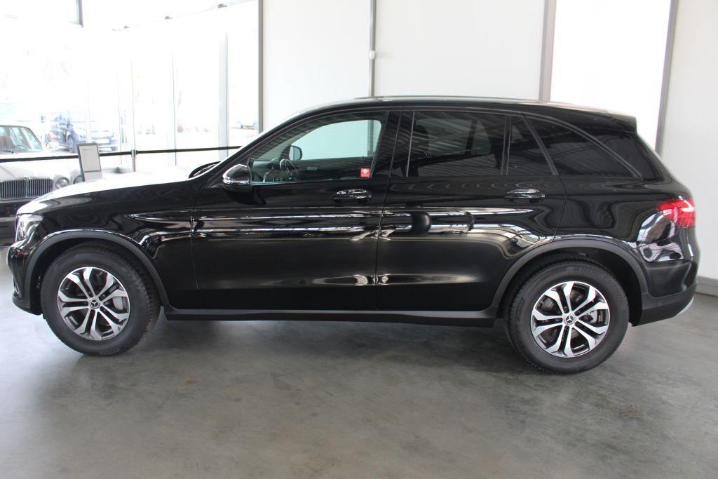 Mercedes-Benz GLC 220 d 4M AHK DISTRONIC LED Kamera COMAND SHZ