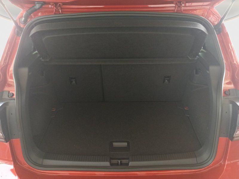 Fahrzeugabbildung Volkswagen T-Cross 1.5 TSI DSG R-Line