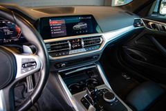 BMW M440i xDrive Coupe*HUD*SHD*PDC*SHZ*LED*18"*
