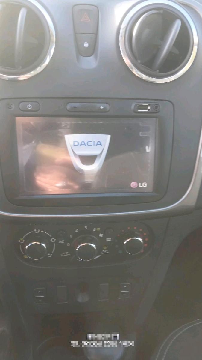 Dacia Logan 2014 — photo 6