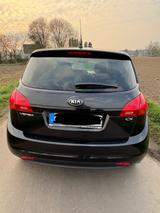 Kia Venga 1.4 CVVT FIFA WORLD CUP EDITION FIFA W... - Kia Venga von privat