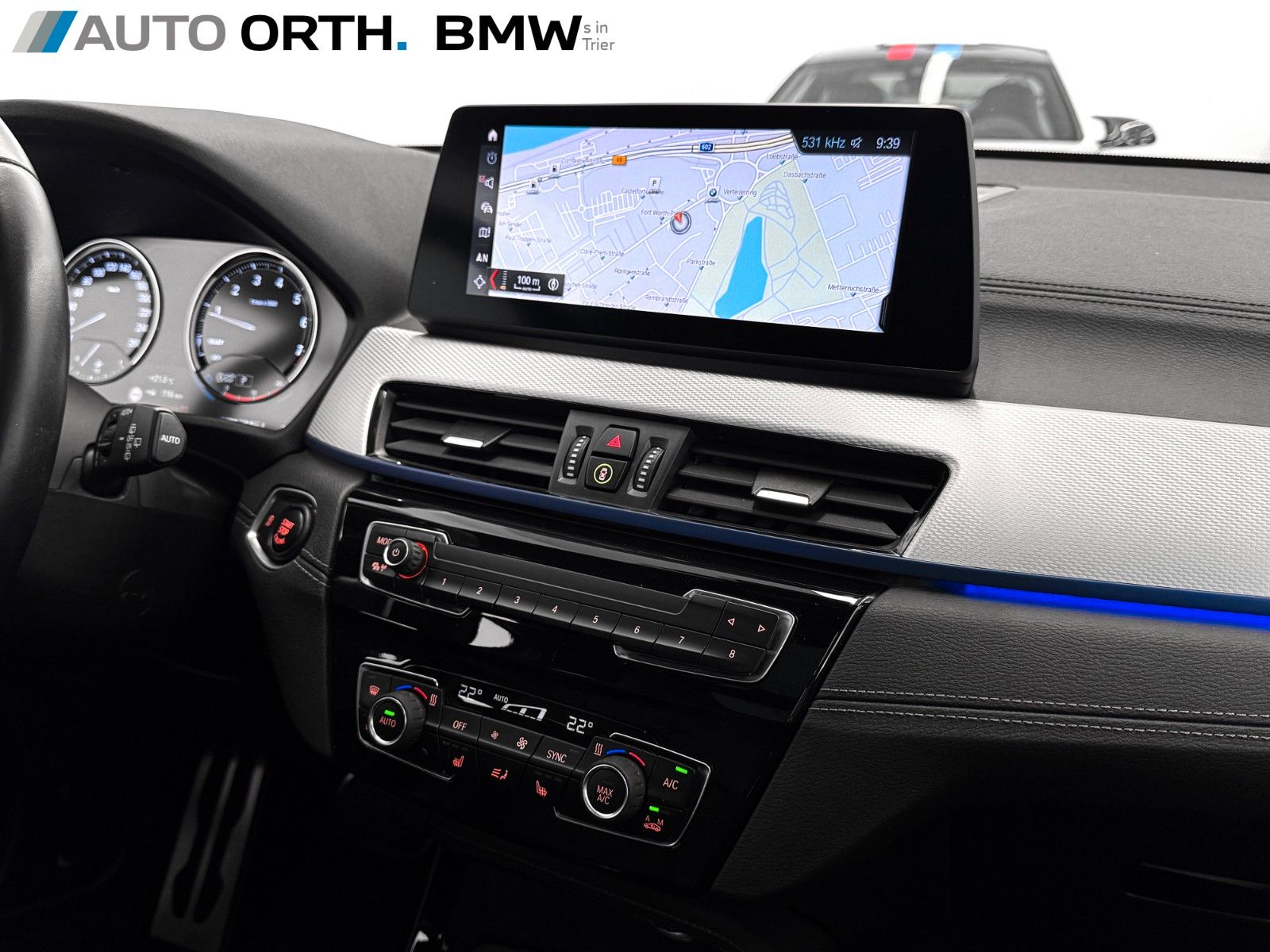 BMW X2 M35i LEDER NAVI HUD ACC PANO RFK E-SITZE 20 foto 21