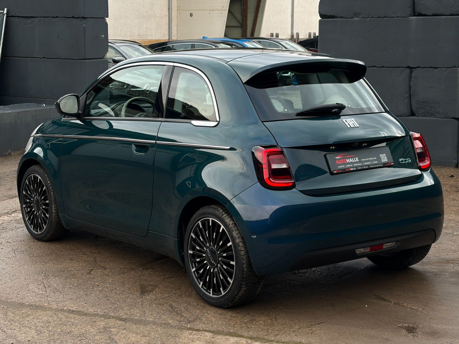 Fahrzeugabbildung Fiat 500e La Prima by Bocelli Leder CarPlay ACC CAM