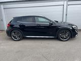 Mercedes-Benz GLA 45 AMG 4matic, Leder, Kamera, CarPlay - scheckheftgepflegte Mercedes GLA 45 AMG