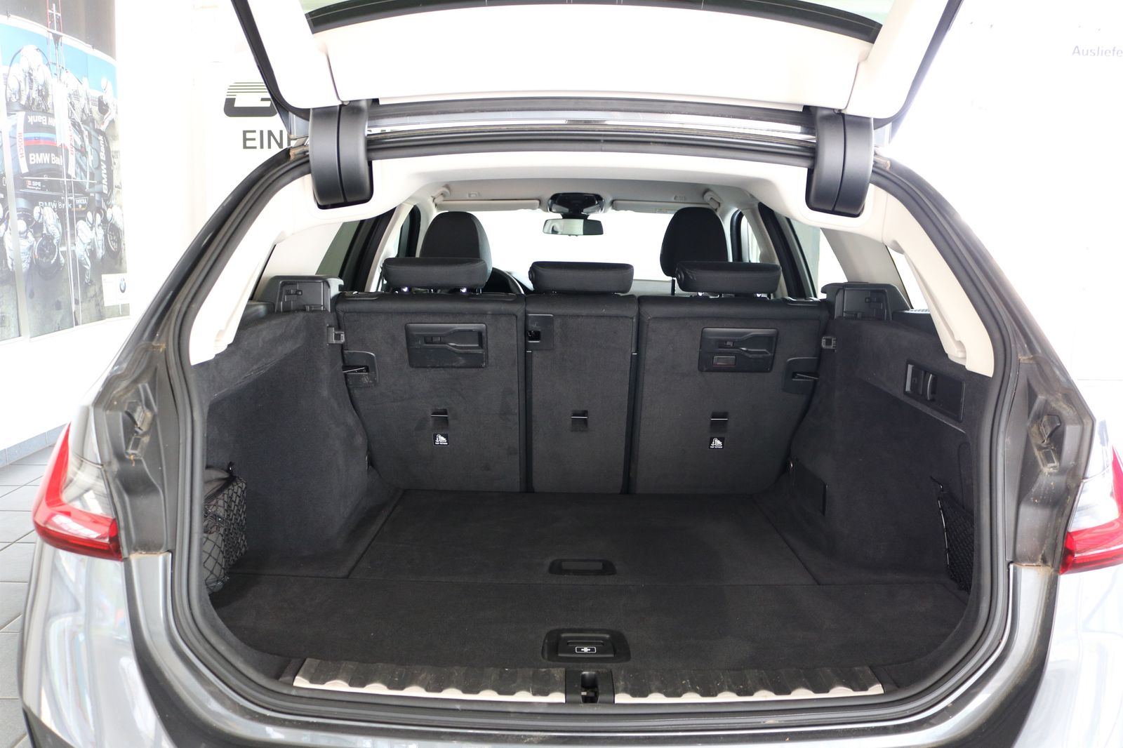 BMW 320i Touring, Live Cockpit, Driving,-u. Parking  foto 14