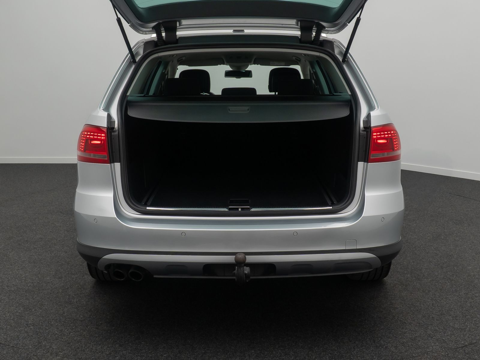 Fahrzeugabbildung Volkswagen Passat Tempomat Kamera DAB AHK SoundSyst 18Zoll
