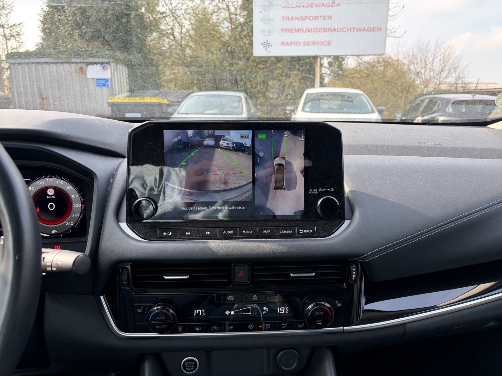 Fahrzeugabbildung Nissan Qashqai 1.3 DIG-T N-Connecta*AUTOMATIK*SHZ*360°K