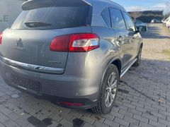 Fahrzeugabbildung Peugeot 4008 Allure 4WD Scheckheftgepflegt Standheizung