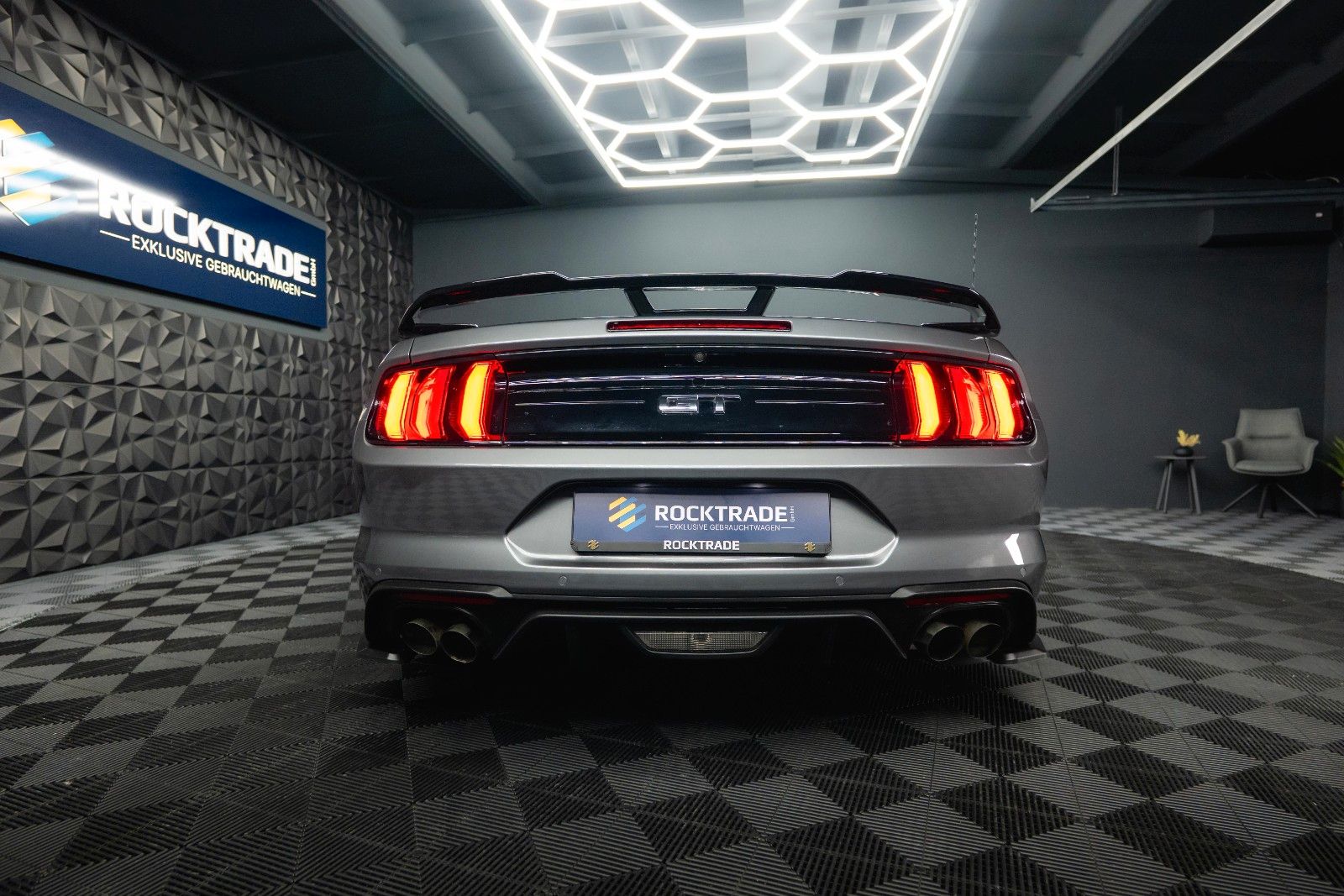 Fahrzeugabbildung Ford Mustang Shelby GT 500 5.0 V8 PREMIUM Performance