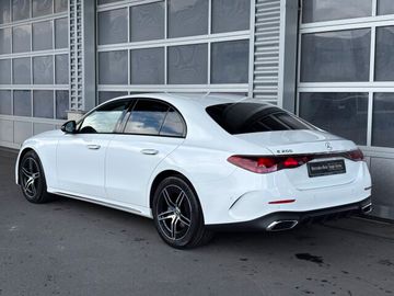 Mercedes E 200 - 4