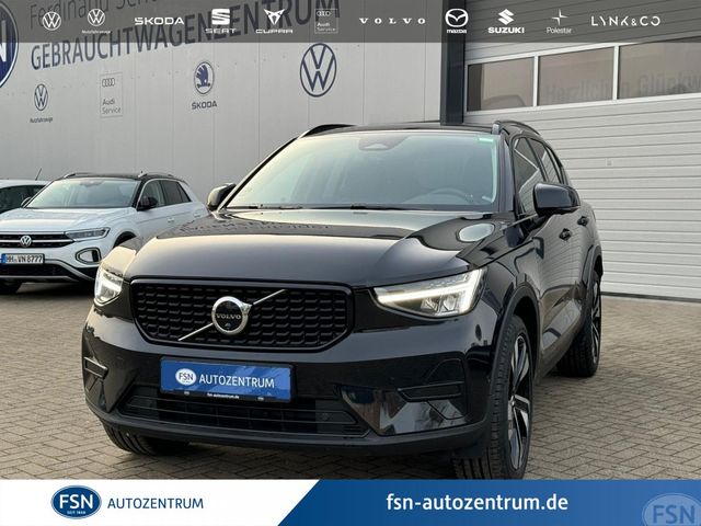 Volvo XC40 B3 Benzin 163PS Plus Dark 360° LEDER PANO