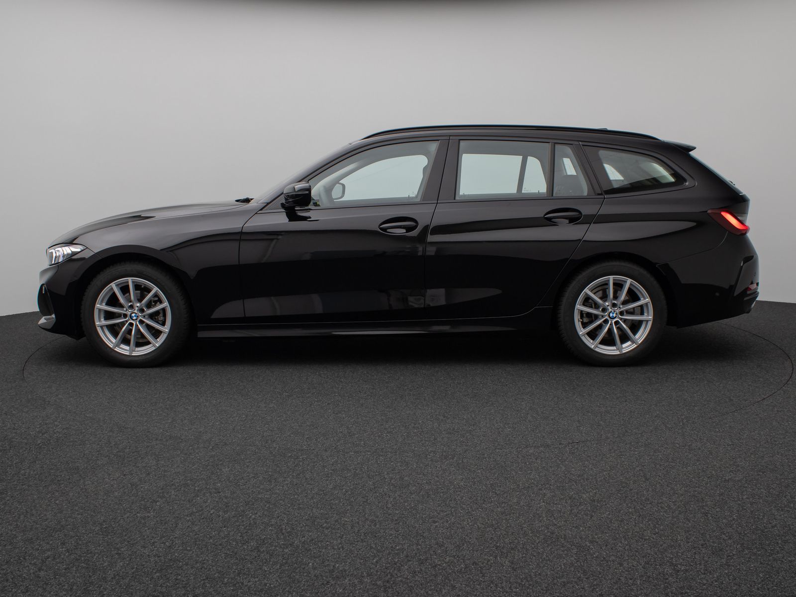 Fahrzeugabbildung BMW 318i Kamera DAB Widscreen Geschwindigkeitsreg